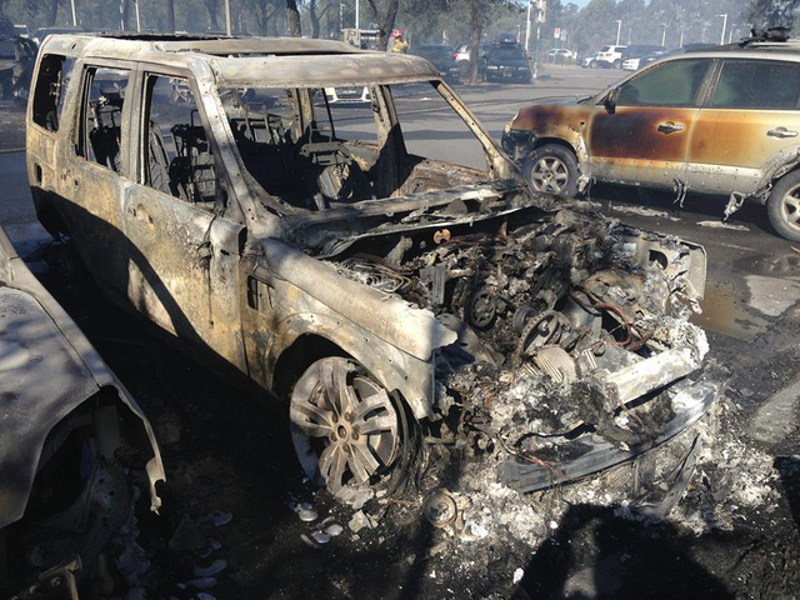 Illustration for article titled freak car park fire= 47 BURNTOUT CARS, lots of pics